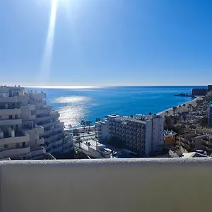 https://apartamentos-holidays-benalbeach.1costadelsol.com